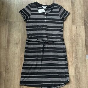 Women’s northern reflection tee shirt dress size small NWT